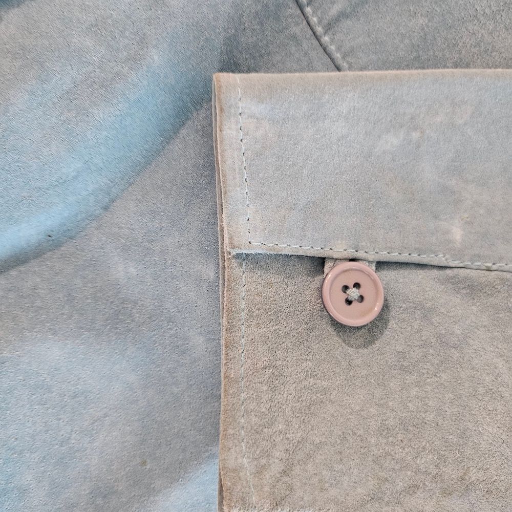 Y2k Women's Sky Blue Button Down 100% Suede Leather Shirt. Preowned Obviosly . - Picture 11 of 15